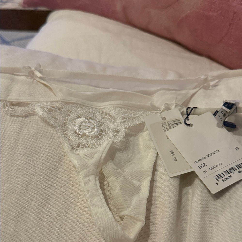 Elegant White Lace Cotton Club Women's Intimate white underwear  NWT